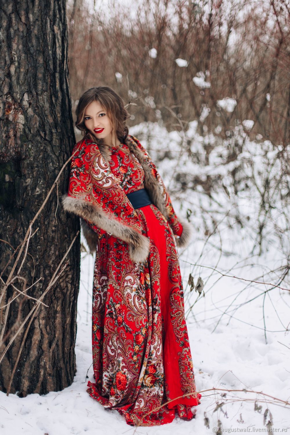 Photo Girls in Slavic costumes in Klang