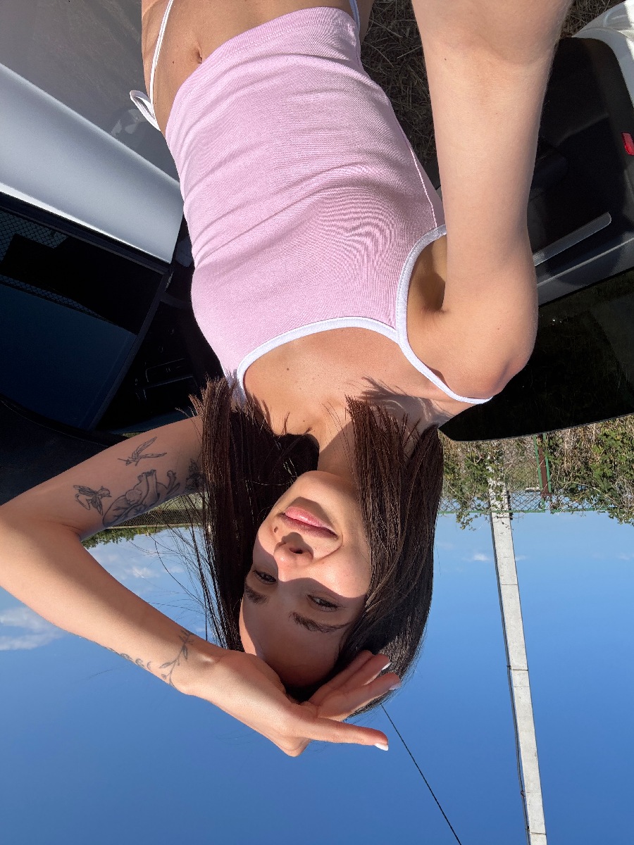 Sexy model Tina in Klang